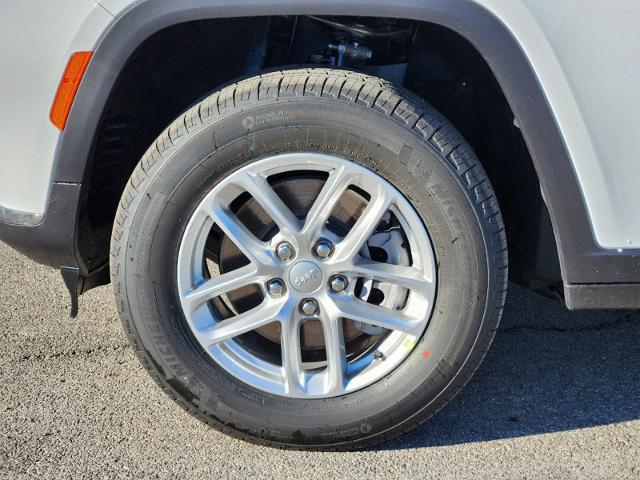 2025 Jeep Grand Cherokee L Vehicle Photo in Ennis, TX 75119-5114