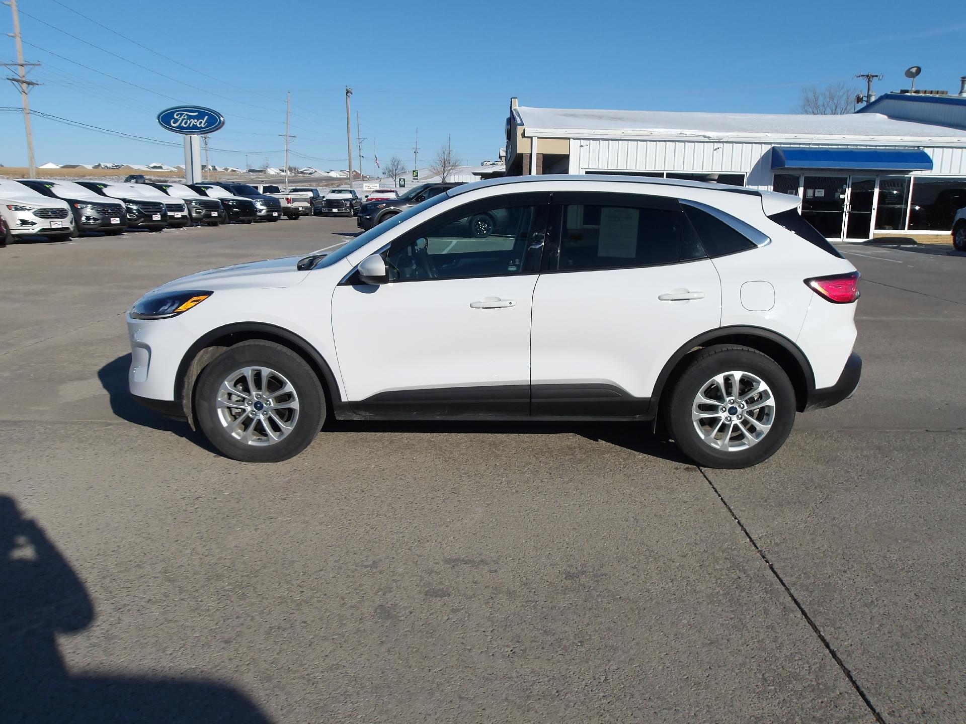 Used 2020 Ford Escape SE with VIN 1FMCU9G61LUC07991 for sale in Williamsburg, IA