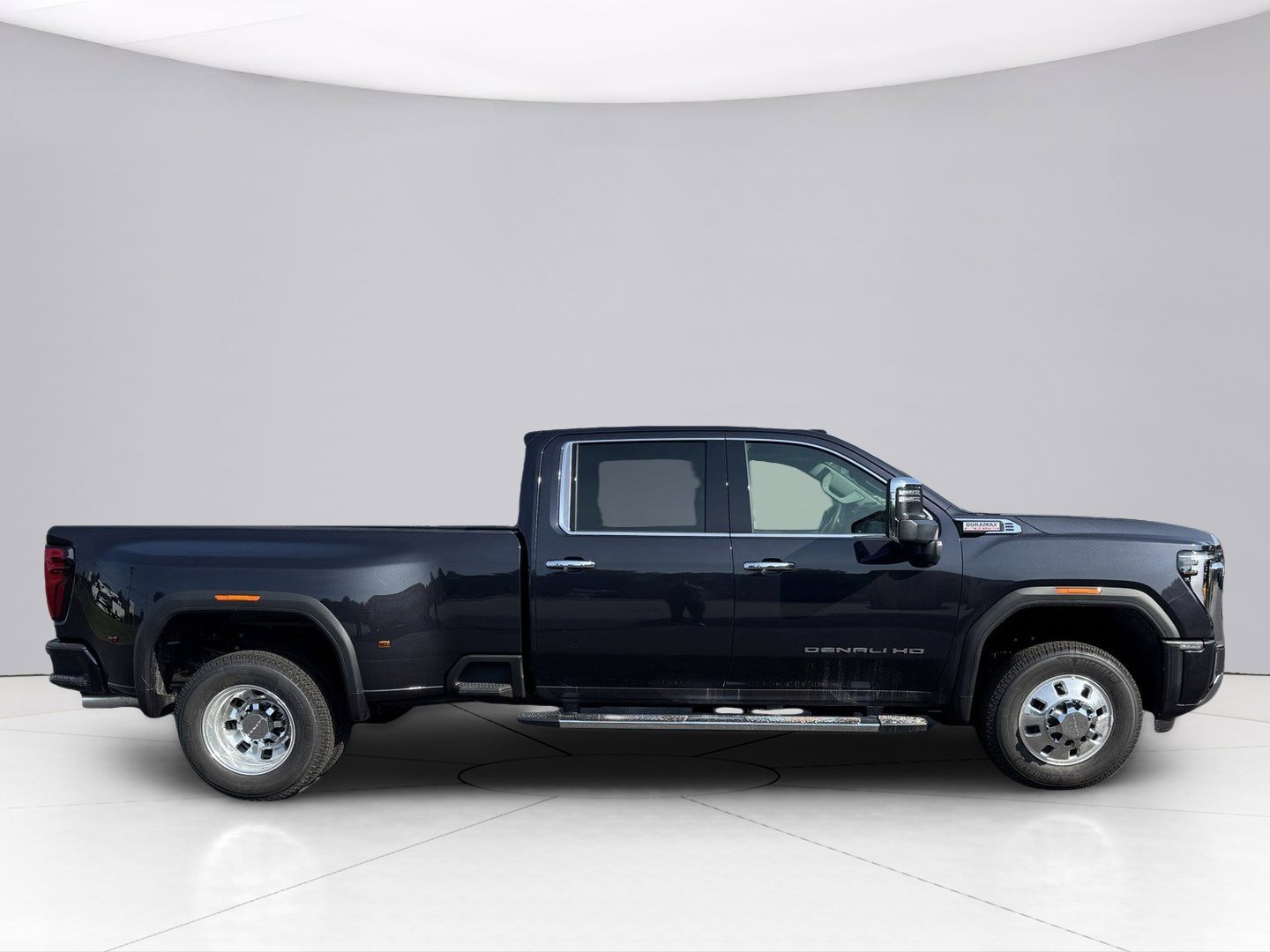 2024 GMC Sierra 3500HD Vehicle Photo in LEOMINSTER, MA 01453-2952