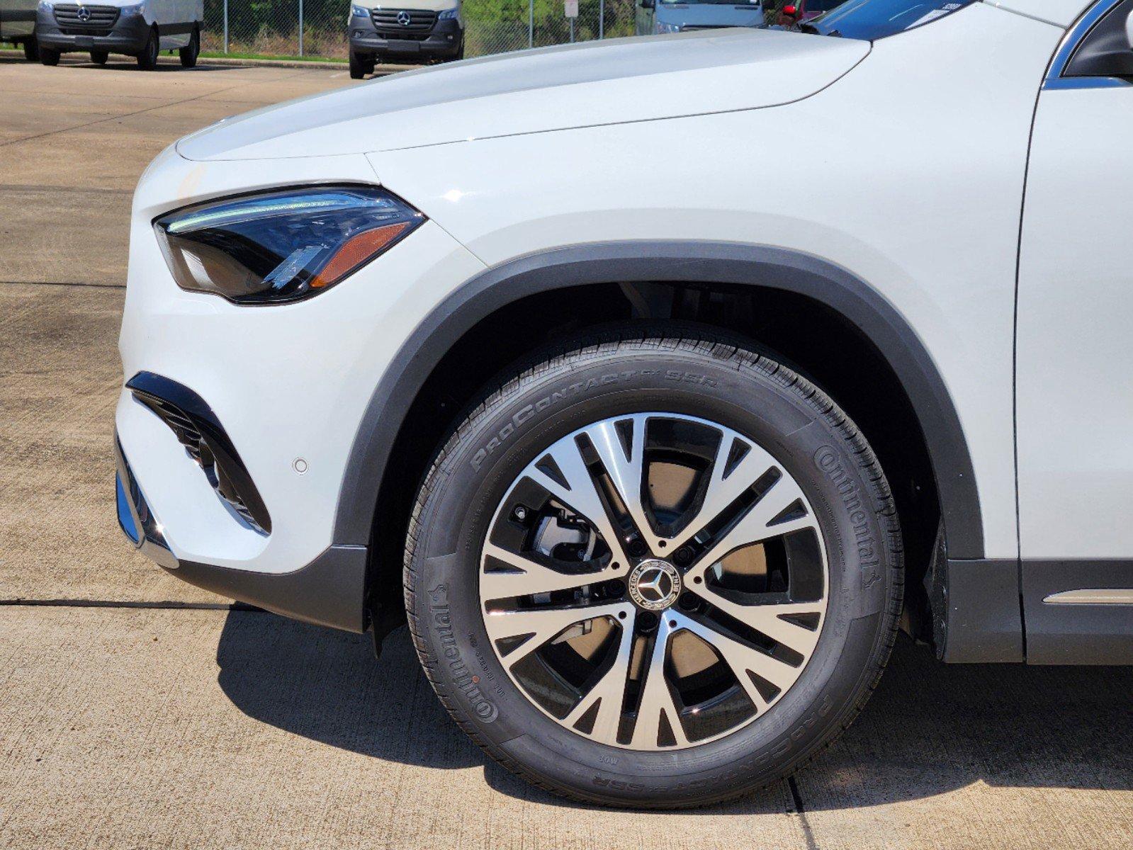 2025 Mercedes-Benz GLA Vehicle Photo in HOUSTON, TX 77079