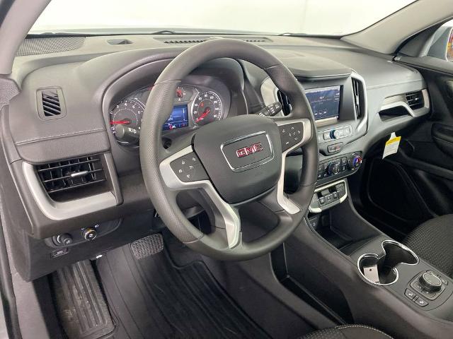 2024 GMC Terrain Vehicle Photo in ALLIANCE, OH 44601-4622