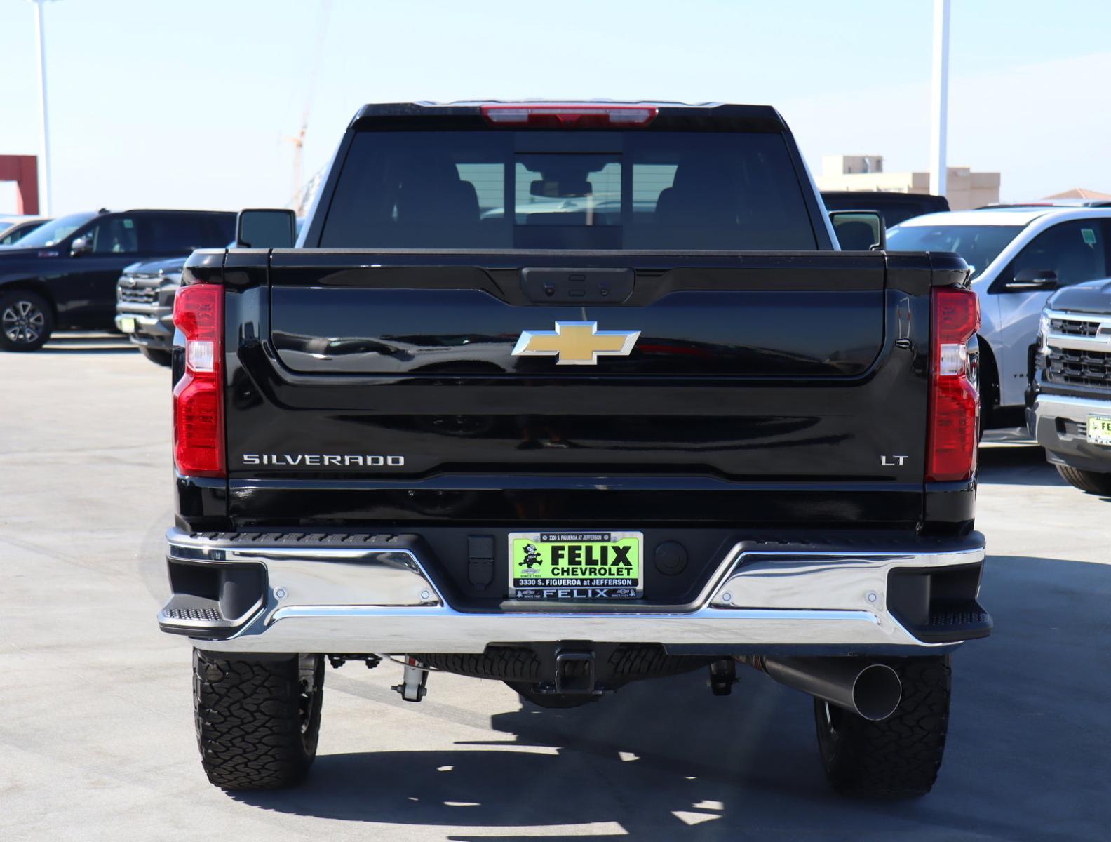 2025 Chevrolet Silverado 2500 HD Vehicle Photo in LOS ANGELES, CA 90007-3794