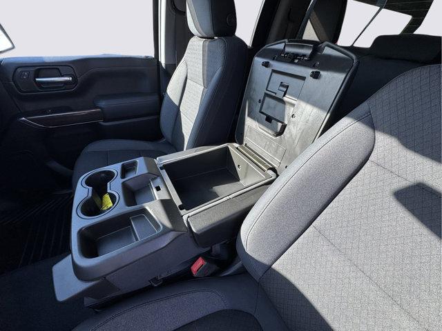 2019 Chevrolet Silverado 1500 Vehicle Photo in LEOMINSTER, MA 01453-2952