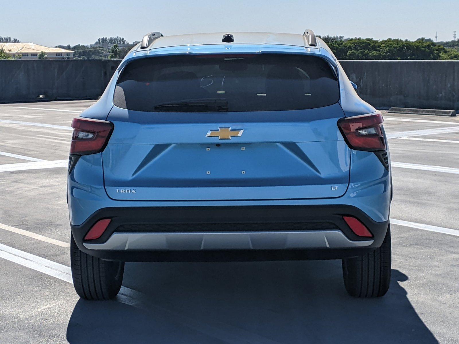 2025 Chevrolet Trax Vehicle Photo in PEMBROKE PINES, FL 33024-6534