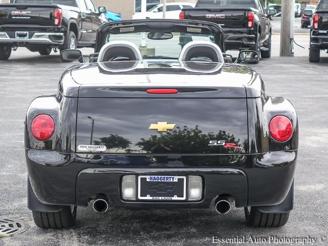 2004 Chevrolet SSR Vehicle Photo in OAK LAWN, IL 60453-2517