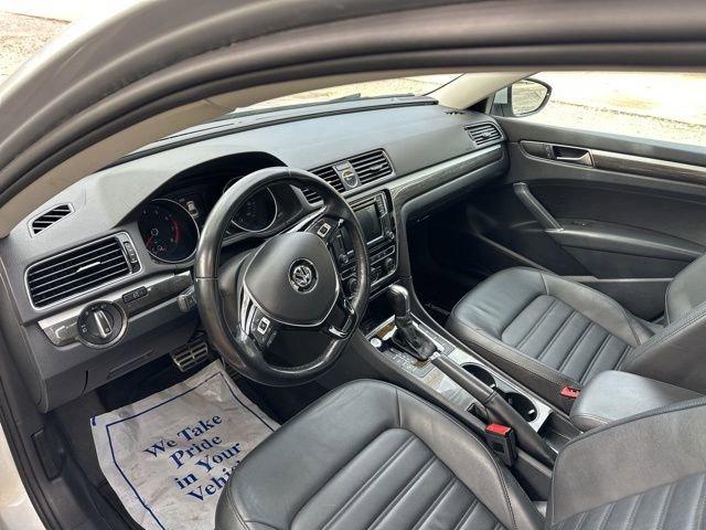 2017 Volkswagen Passat Vehicle Photo in MEDINA, OH 44256-9631