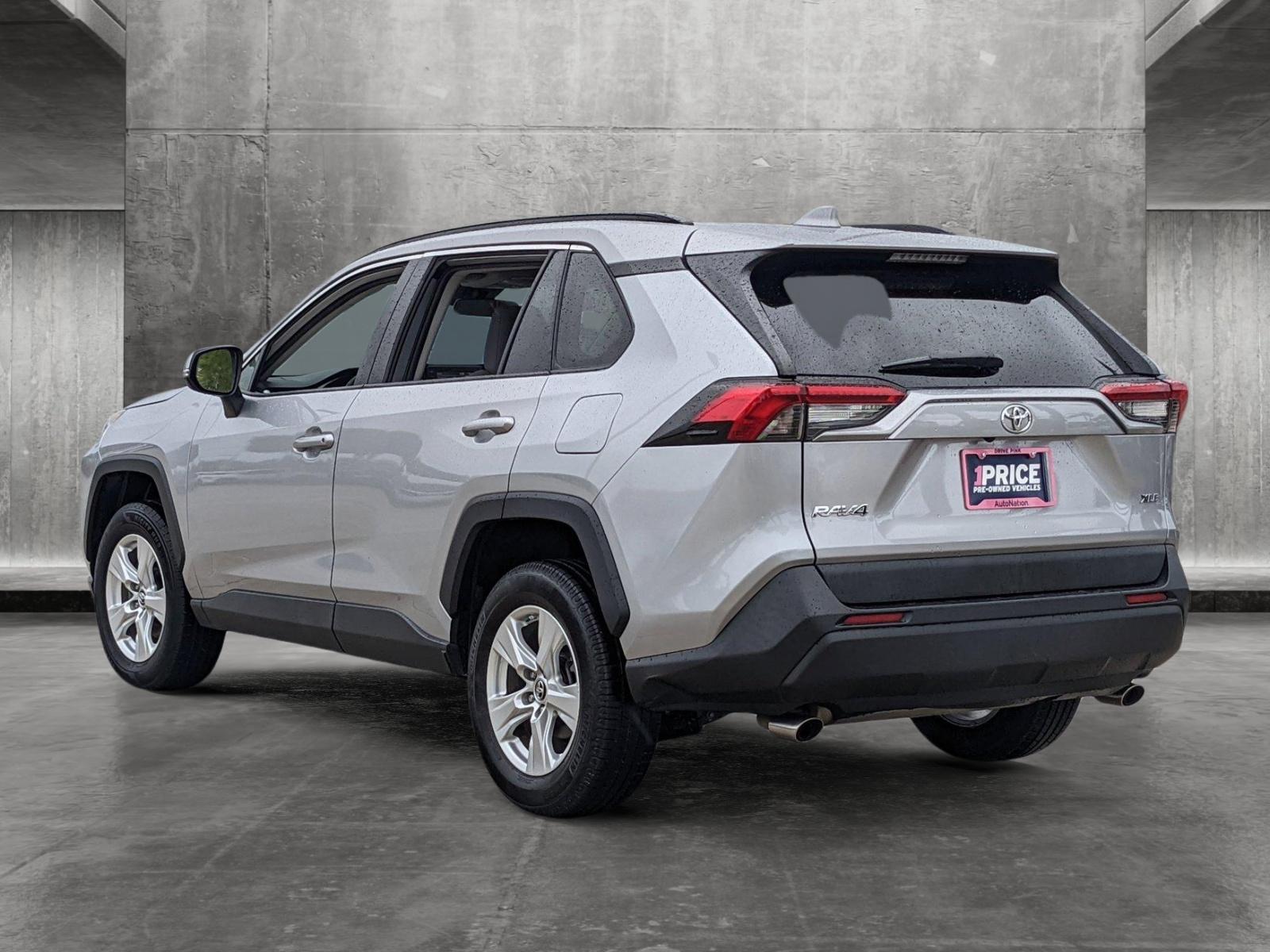 2019 Toyota RAV4 Vehicle Photo in Davie, FL 33331