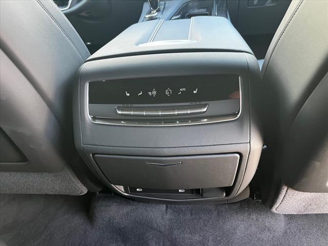 2024 Cadillac Escalade Vehicle Photo in TAMPA, FL 33612-3404