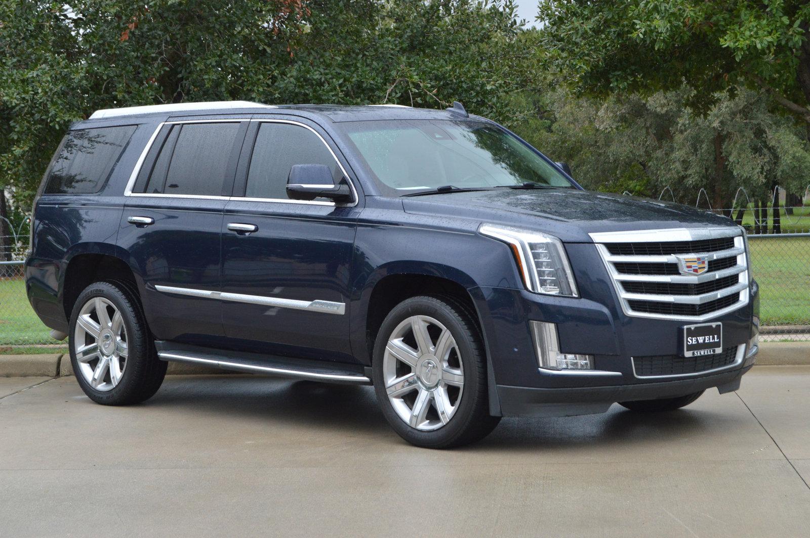 2017 Cadillac Escalade Vehicle Photo in Houston, TX 77090