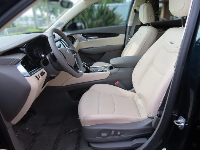 2024 Cadillac XT6 Vehicle Photo in DELRAY BEACH, FL 33483-3294