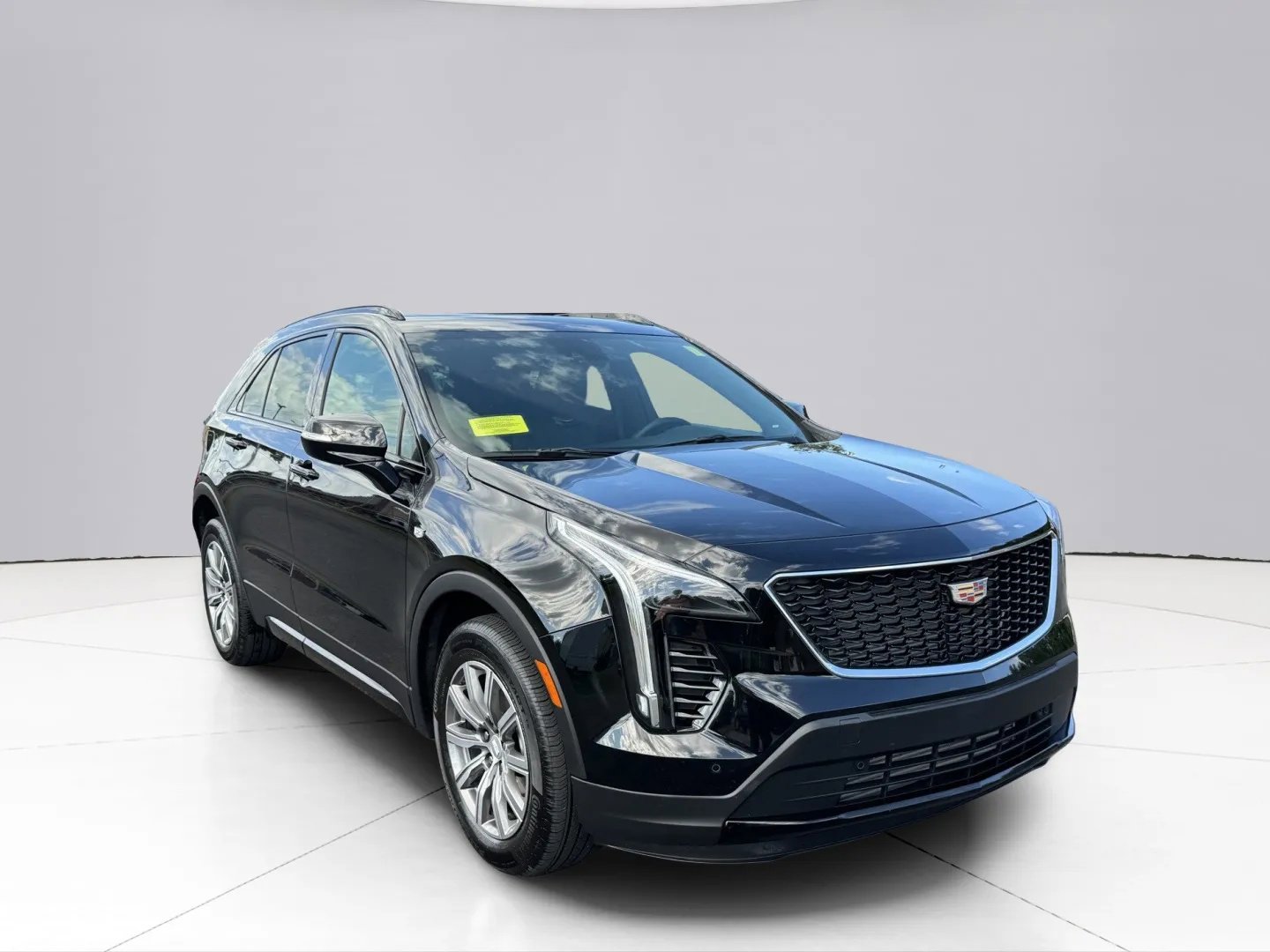 2024 Cadillac XT4 Vehicle Photo in LEOMINSTER, MA 01453-2952