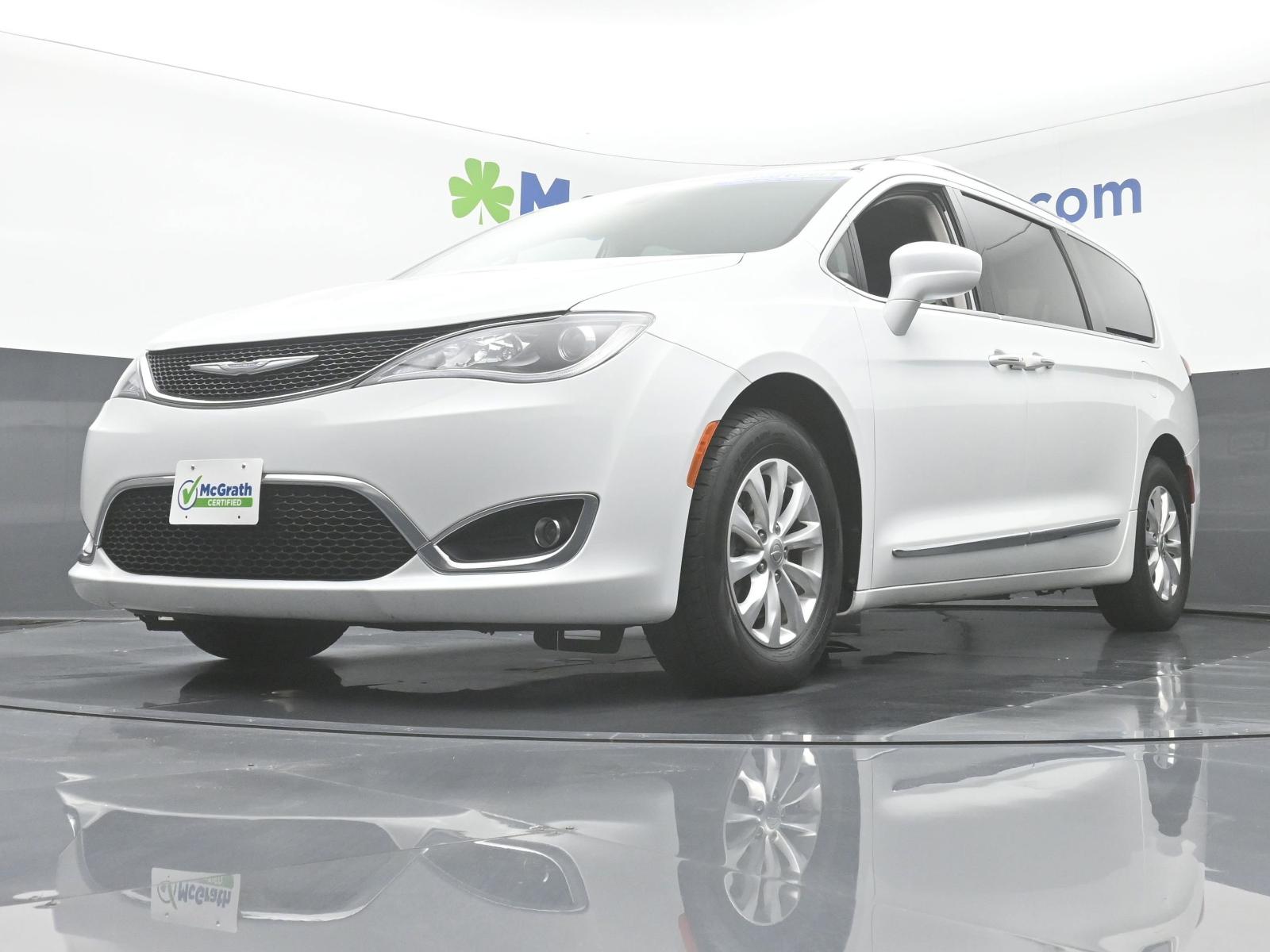 2018 Chrysler Pacifica Vehicle Photo in Cedar Rapids, IA 52402