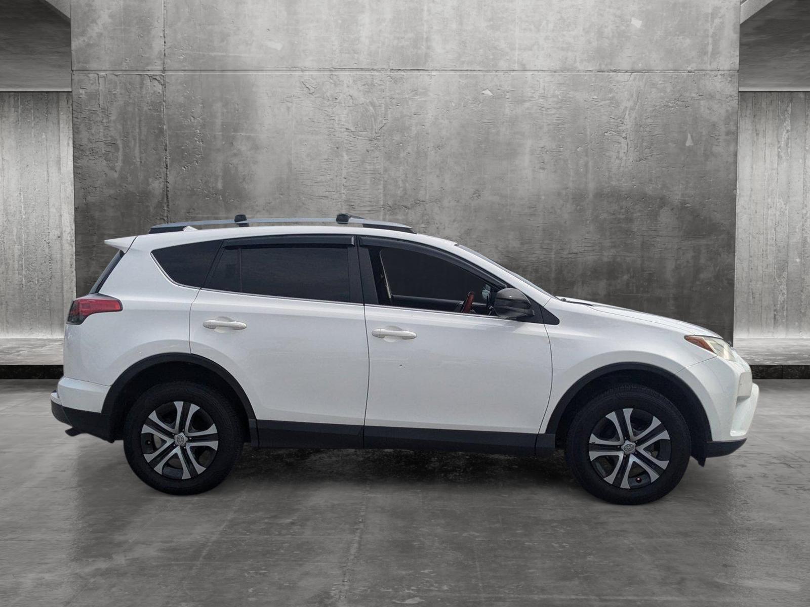 2018 Toyota RAV4 Vehicle Photo in Winter Park, FL 32792