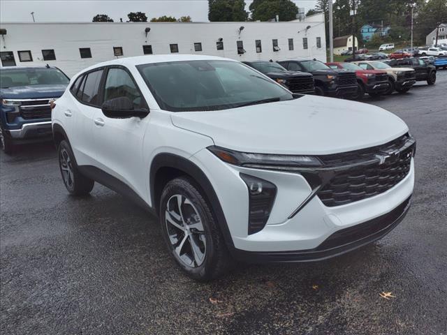 2025 Chevrolet Trax Vehicle Photo in INDIANA, PA 15701-1897