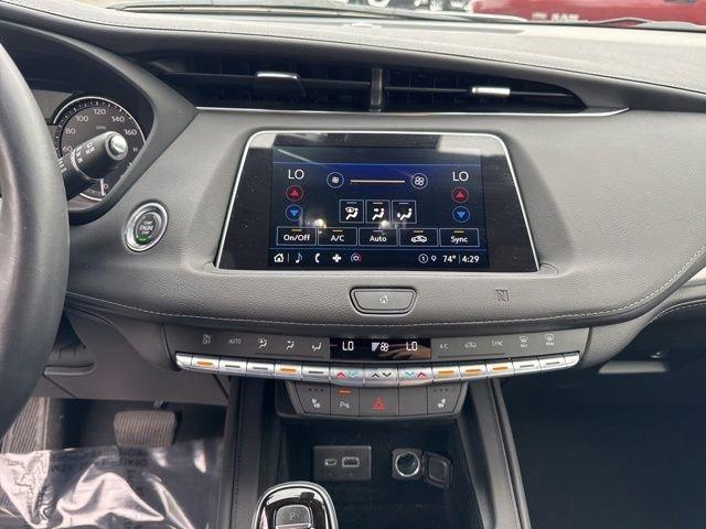 2021 Cadillac XT4 Vehicle Photo in MEDINA, OH 44256-9631