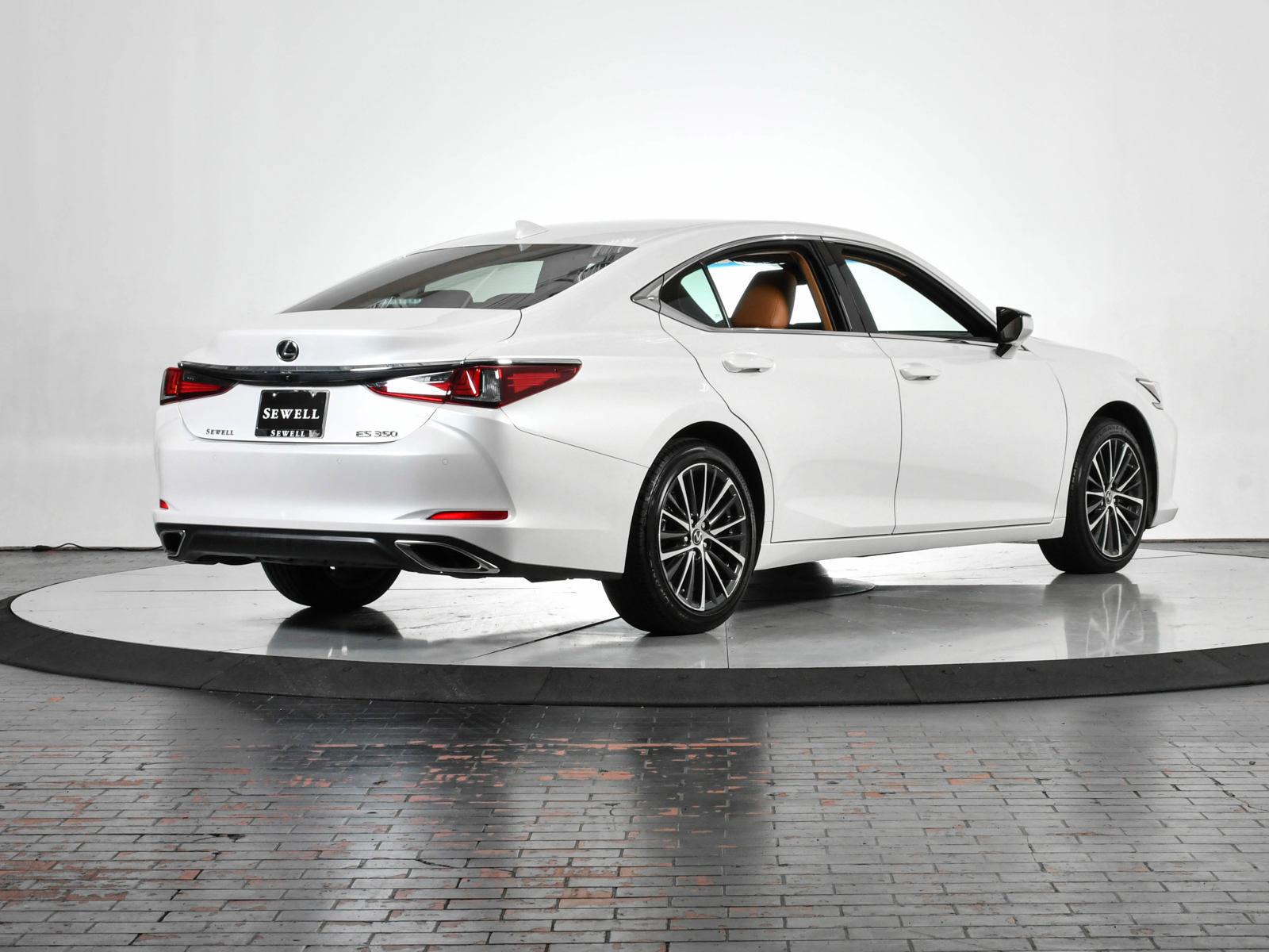 2024 Lexus ES 350 Vehicle Photo in DALLAS, TX 75235