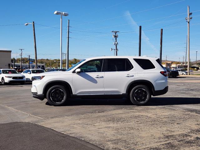 2025 Honda Pilot Vehicle Photo in LAWTON, OK 73505