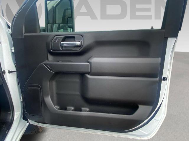 2024 Chevrolet Silverado 3500 HD CC Vehicle Photo in SAVANNAH, GA 31406-4513