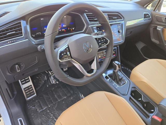 2024 Volkswagen Tiguan Vehicle Photo in Weatherford, TX 76087