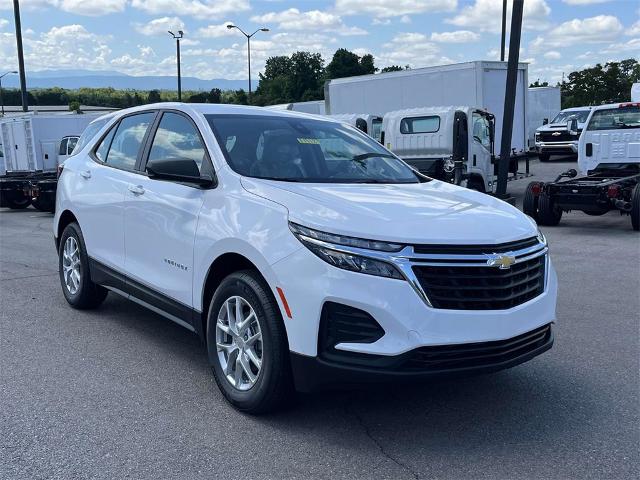 2024 Chevrolet Equinox Vehicle Photo in ALCOA, TN 37701-3235