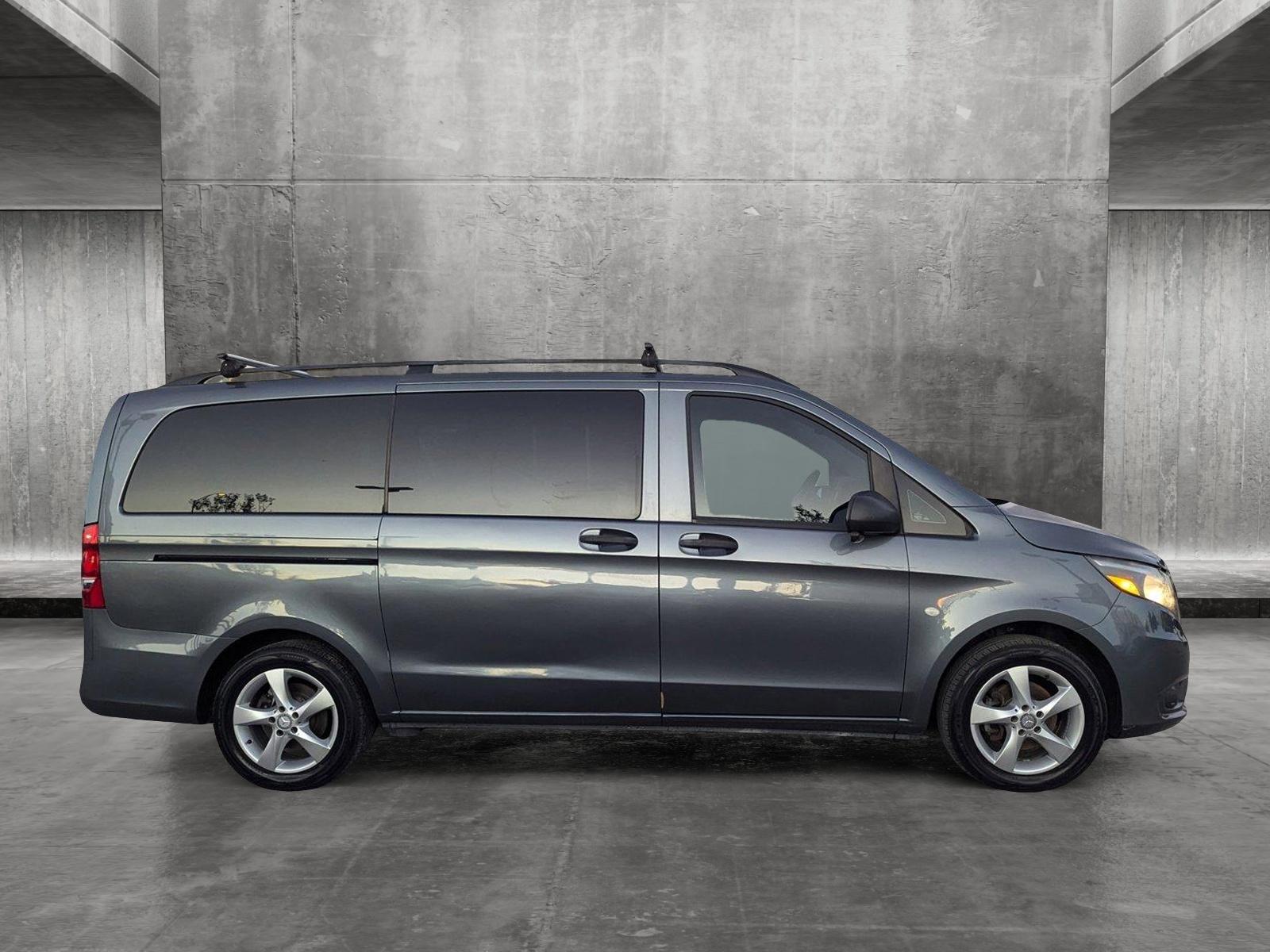 2016 Mercedes-Benz Metris Passenger Van Vehicle Photo in Miami, FL 33015