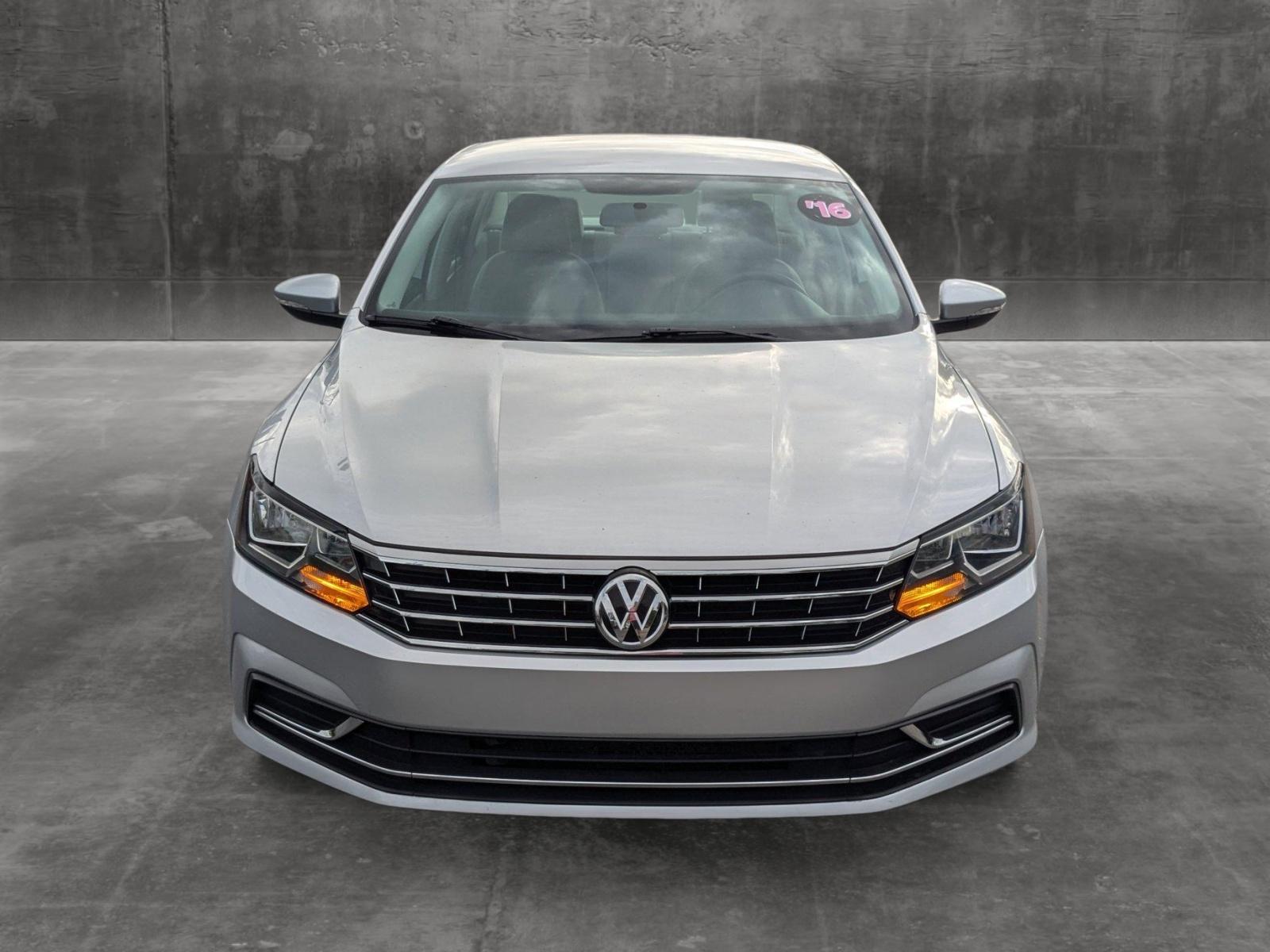 2016 Volkswagen Passat Vehicle Photo in MIAMI, FL 33134-2699