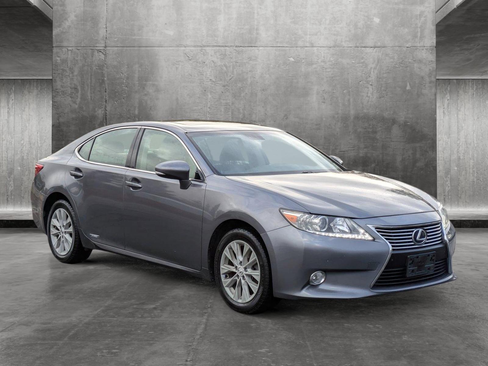 2013 Lexus ES 300h Vehicle Photo in Spokane Valley, WA 99212