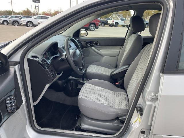 Used 2007 Ford Focus ZX4 S with VIN 1FAFP34N67W322765 for sale in Huron, SD