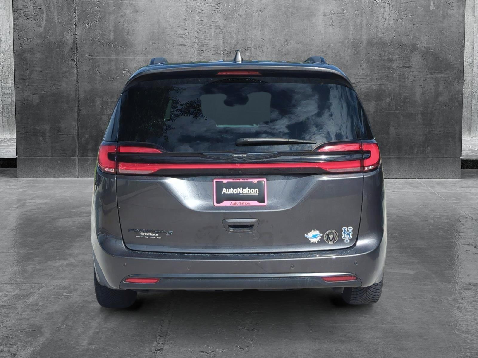 2021 Chrysler Pacifica Vehicle Photo in Pembroke Pines, FL 33027