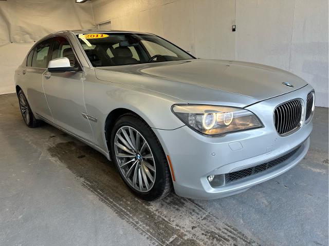 2011 BMW 7 Series Vehicle Photo in RED SPRINGS, NC 28377-1640