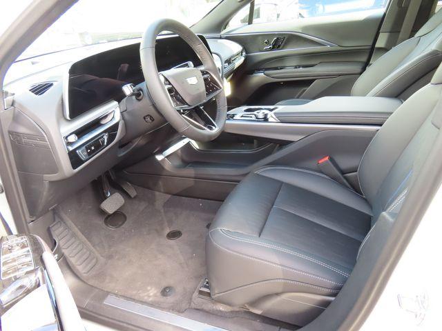 2025 Cadillac LYRIQ Vehicle Photo in DELRAY BEACH, FL 33483-3294