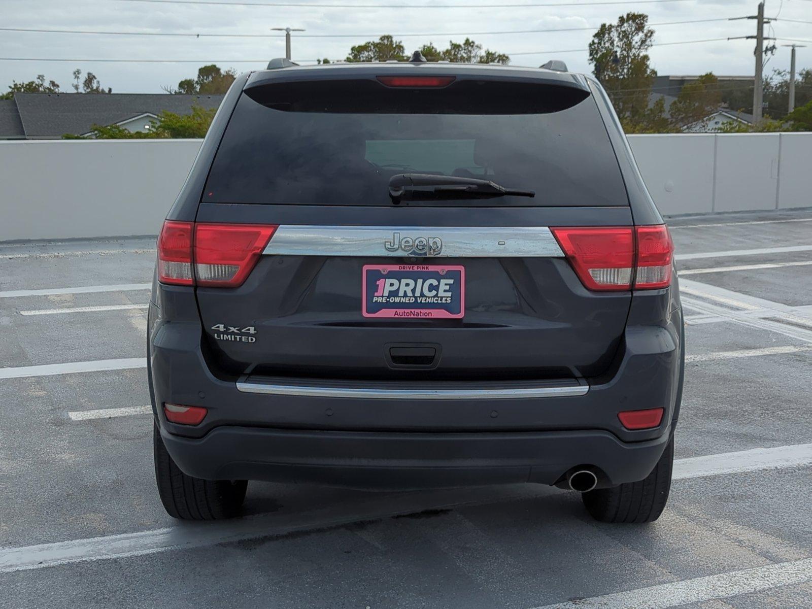 2013 Jeep Grand Cherokee Vehicle Photo in Ft. Myers, FL 33907