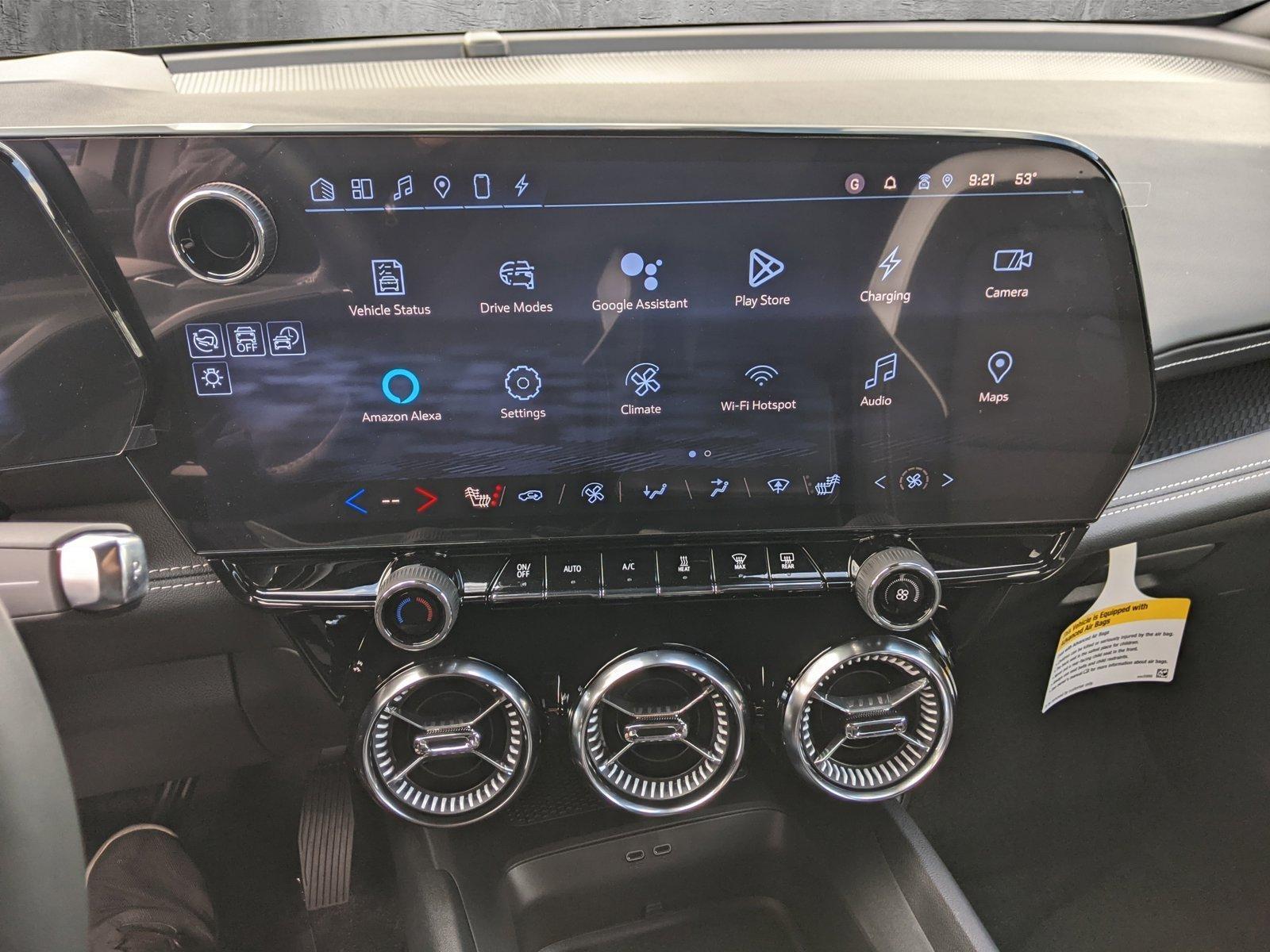 2024 Chevrolet Blazer EV Vehicle Photo in VALENCIA, CA 91355-1705