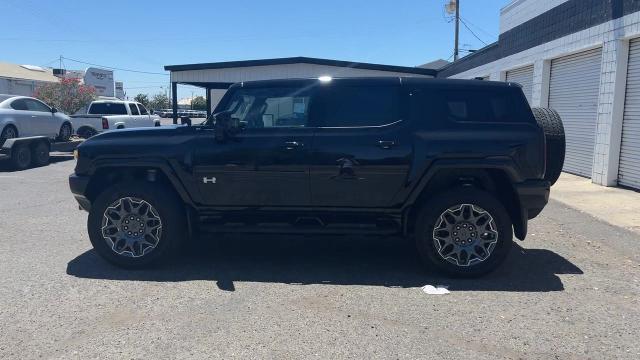 2024 GMC HUMMER EV SUV Vehicle Photo in TURLOCK, CA 95380-4918