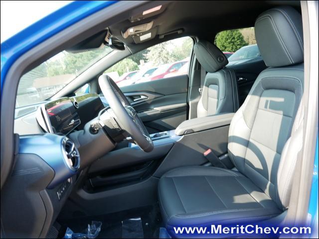 2024 Chevrolet Equinox EV Vehicle Photo in MAPLEWOOD, MN 55119-4794