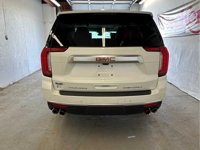 2024 GMC Yukon XL Vehicle Photo in RED SPRINGS, NC 28377-1640