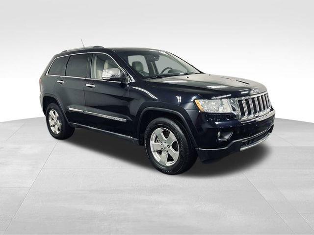 2011 Jeep Grand Cherokee Vehicle Photo in MEDINA, OH 44256-9631