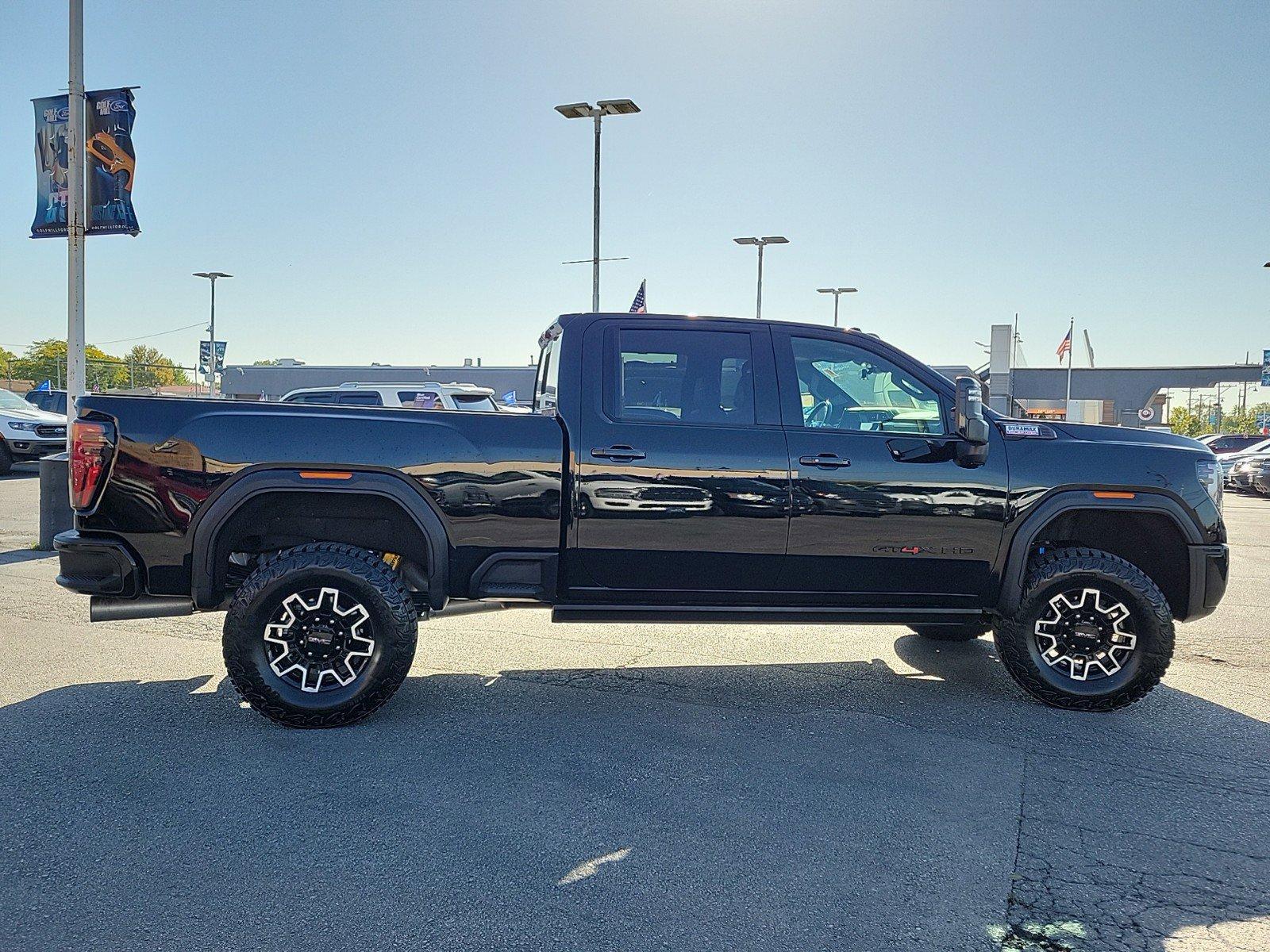 2024 GMC Sierra 2500 HD Vehicle Photo in Saint Charles, IL 60174