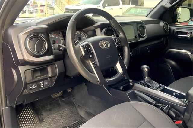 2018 Toyota Tacoma Vehicle Photo in TOPEKA, KS 66609-0000