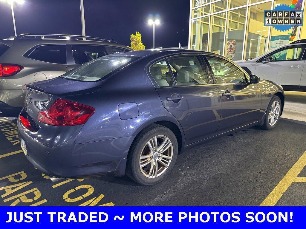 2011 INFINITI G37 Sedan Vehicle Photo in Plainfield, IL 60586