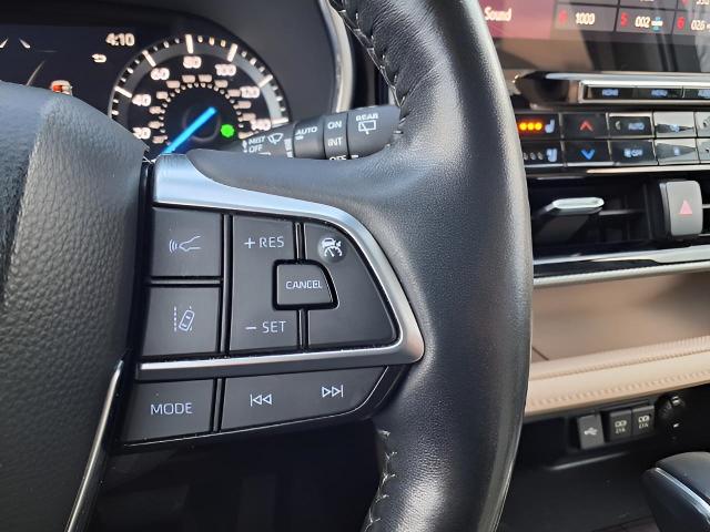 2021 Toyota Highlander Vehicle Photo in Oshkosh, WI 54904