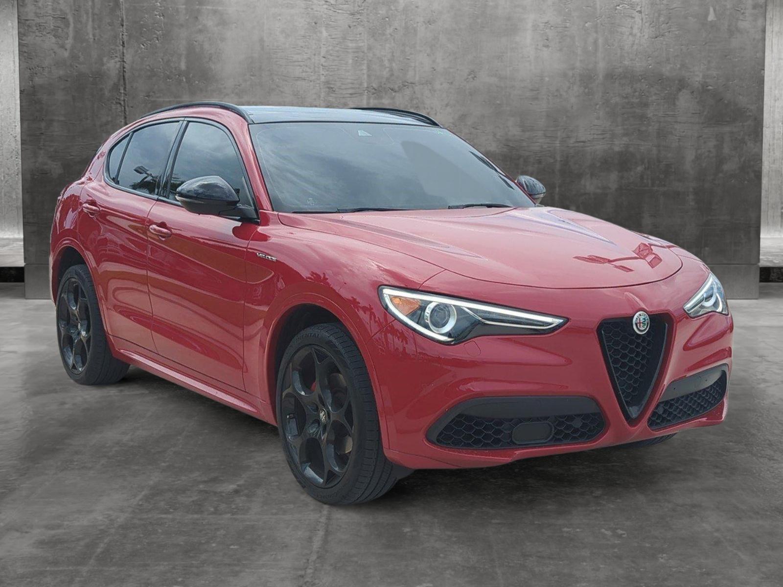 2022 Alfa Romeo Stelvio Vehicle Photo in Pembroke Pines, FL 33027