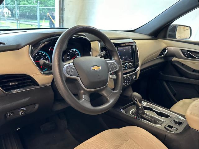 2022 Chevrolet Traverse Vehicle Photo in RED SPRINGS, NC 28377-1640