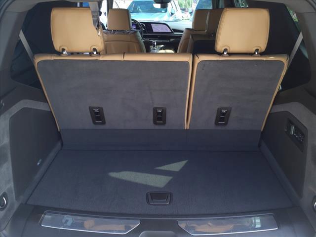 2022 Cadillac Escalade Vehicle Photo in DENTON, TX 76210-9321