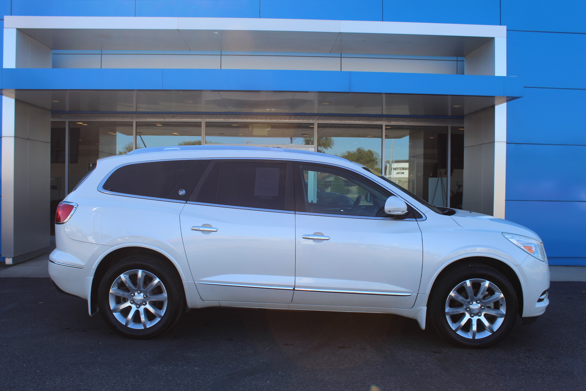 Used 2014 Buick Enclave Premium with VIN 5GAKVCKD9EJ258404 for sale in Jamestown, ND