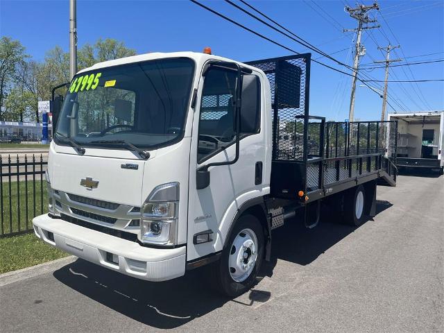 2024 Chevrolet Low Cab Forward 4500 Vehicle Photo in ALCOA, TN 37701-3235