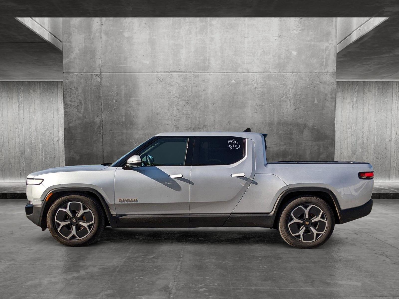 2022 Rivian R1T Vehicle Photo in TIMONIUM, MD 21093-2300