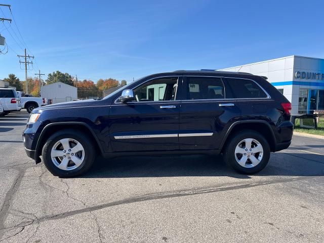 Used 2012 Jeep Grand Cherokee Laredo with VIN 1C4RJFAG5CC353226 for sale in North Vernon, IN