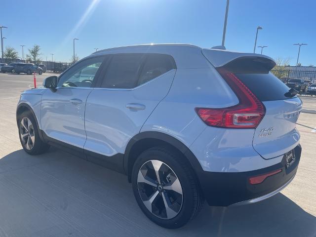 2025 Volvo XC40 Vehicle Photo in Grapevine, TX 76051