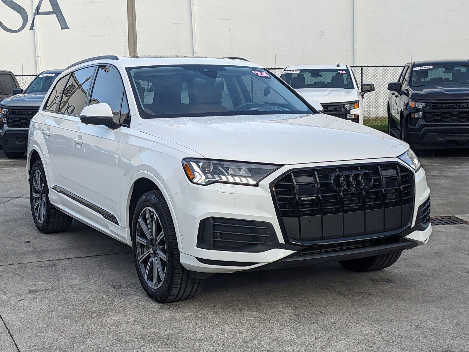 2024 Audi Q7 Vehicle Photo in MIAMI, FL 33172-3015